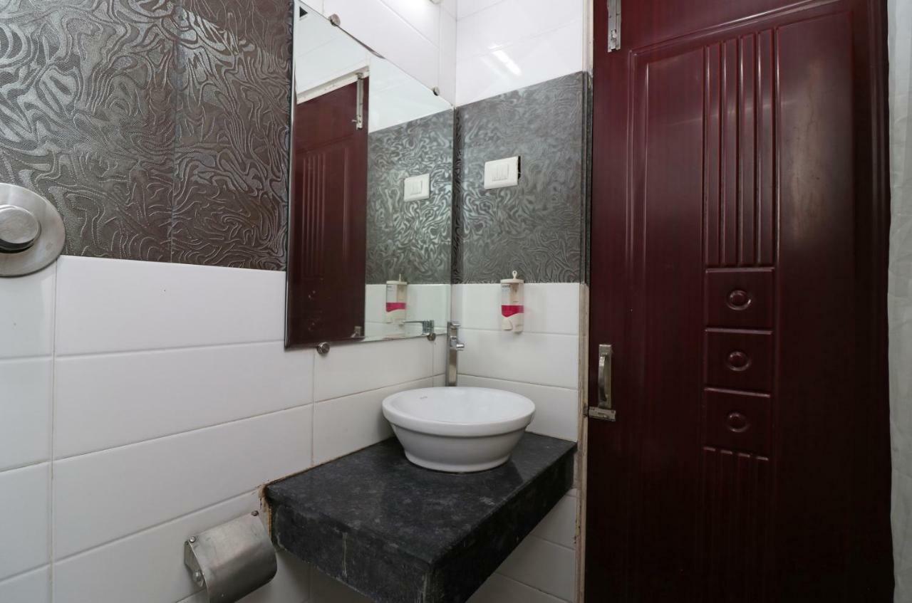 Oyo 22034 Hotel Kanisshk International Rourkela Zewnętrze zdjęcie